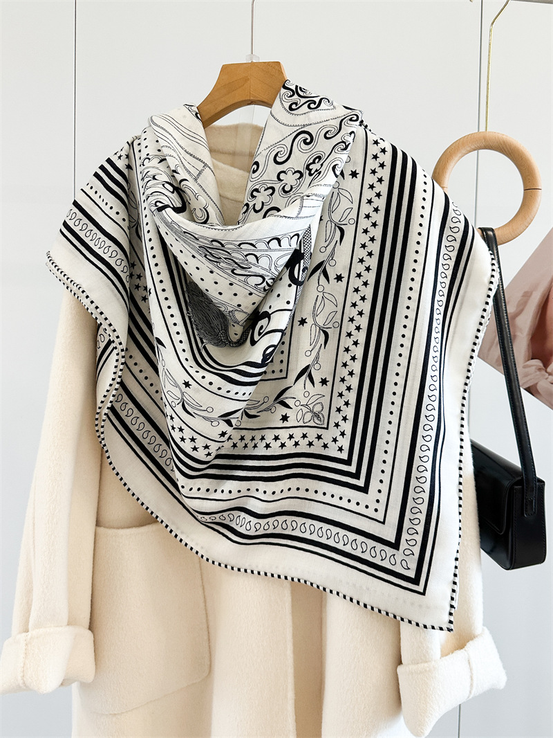İpek Yün Karışımı Eşarp 135CM  - Winter Clothing Hong Kong incelemesi ve fiyatı